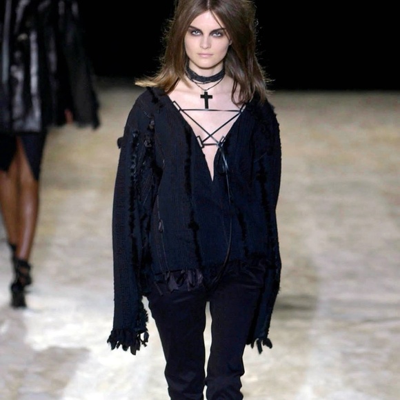 ISO Gucci tom ford 2002 ebony rosary - Picture 1 of 3